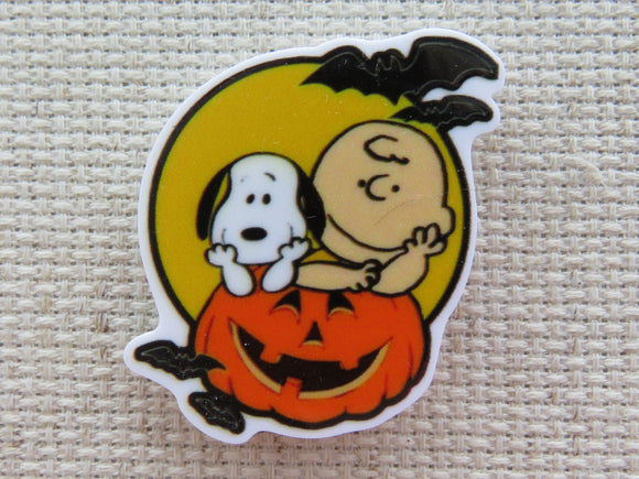 First view of Halloween Snoopy and Charlie Brown Needle Minder.