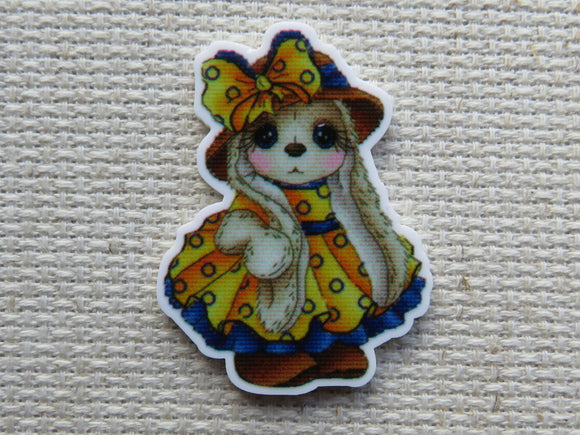 First view of Yellow Bunny Needle Minder.
