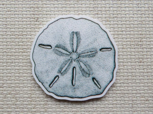 First view of Silver Sand Dollar Needle Minder.