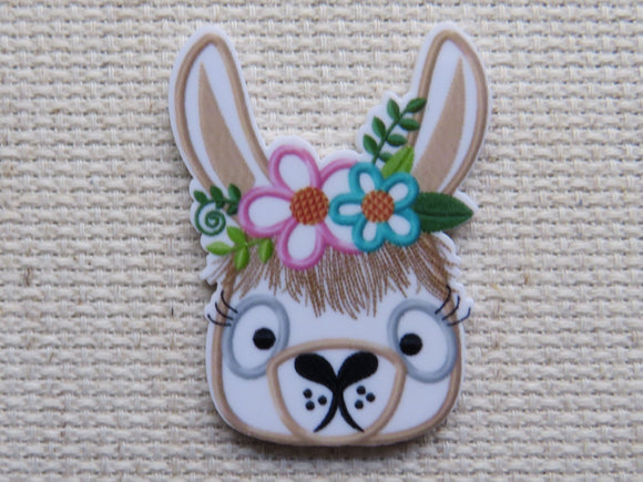 First view of Llama Face Needle Minder.