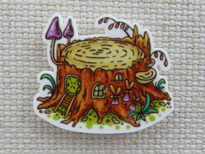 First view of Tree Stump Needle Minder.