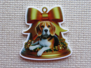 First view of Christmas Bell Beagle Needle Minder.