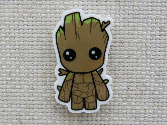 First view of Groot Needle Minder.