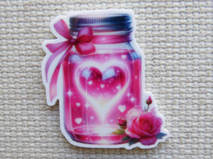 First view of Heart Mason Jar Needle Minder.