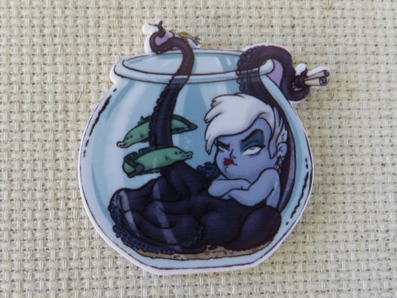 First view of Ursula in a Fish Bowl Needle Minder.