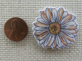 Second view of White and Yellow Daisy Needle Minder.