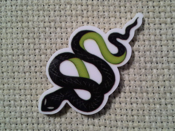 First view of the Green Snake Needle Minder