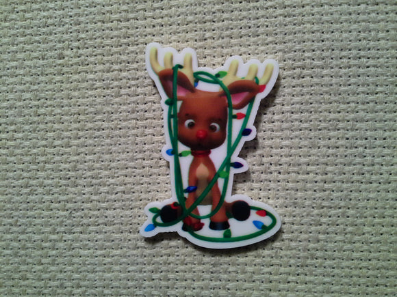 First view of the Cute Reindeer Tangled in Christmas Lights Needle Minder