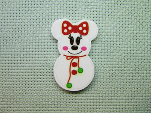 First view of the Minnie Mouse Snowman Needle Minder