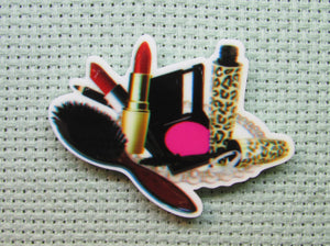 First view of the Cosmetics Needle Minder