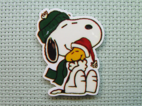 First view of the Snoopy and Woodstock Christmas Hug Needle Minder