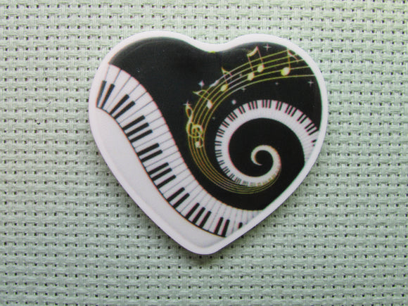 First view of the Piano Heart Needle Minder