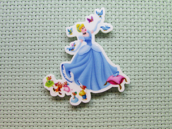 First view of the Cinderella and Friends Needle Minder
