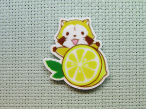 First view of the Red Panda with a Lemon Needle Minder