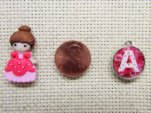 First view of the Pretty Princess Needle Minder