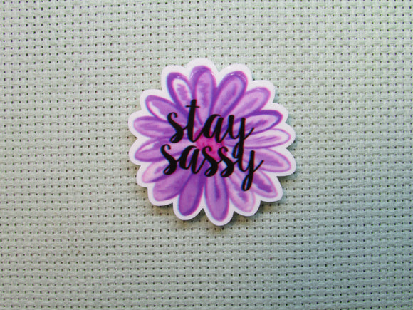 First view of the Purple Stay Sassy Daisy Needle Minder