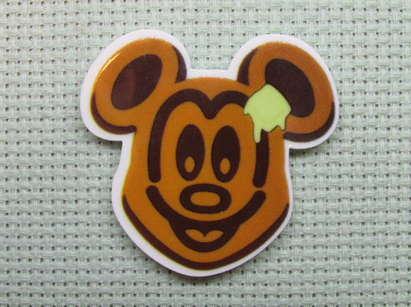 First view of the Mickey Mouse Waffle Head Needle Minder