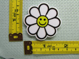 Third view of the Smiling White Daisy Needle Minder