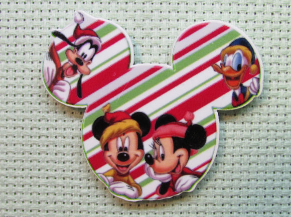 First view of the Mickey and Minnie Christmas Needle Minder