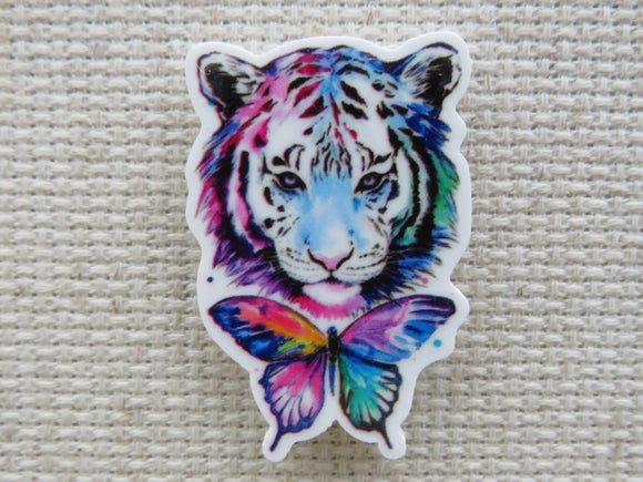 First view of Tiger Head with a Butterfly Needle Minder.