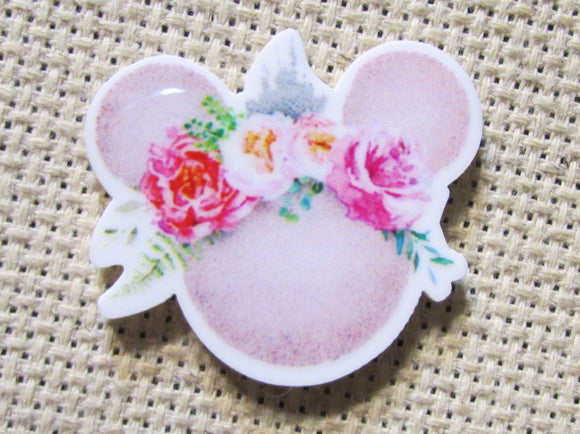 First view of the Pretty Pink Mouse Head Needle Minder