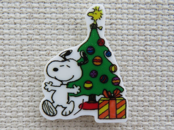 First view of Snoopy Dancing Around the Christmas Tree Needle Minder.