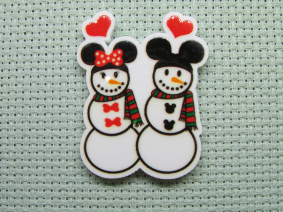 First view of the A Pair of Tourist Snowmen Needle Minder
