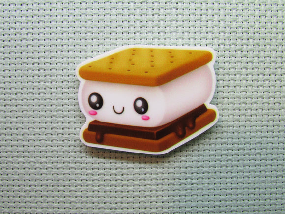 First view of the Smiling Smore Needle Minder