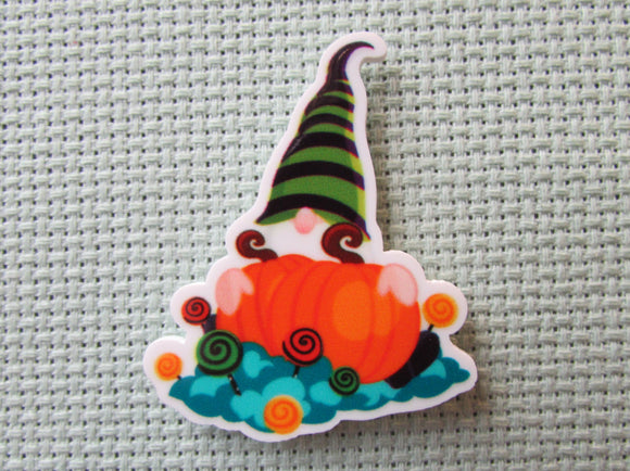 First view of the Pumpkin Gnome Needle Minder