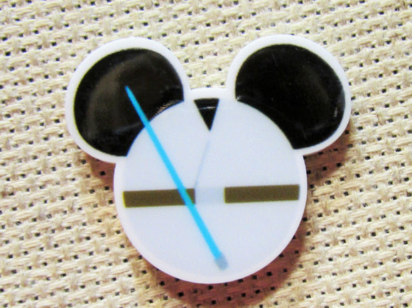 First view of the Luke Mouse Head Needle Minder
