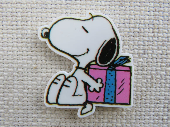 First view of Snoopy with a Gift Needle Minder.