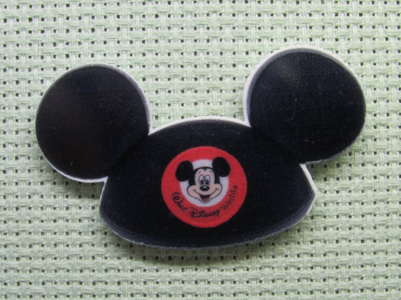 First view of the Mouse Ears Hat Needle Minder