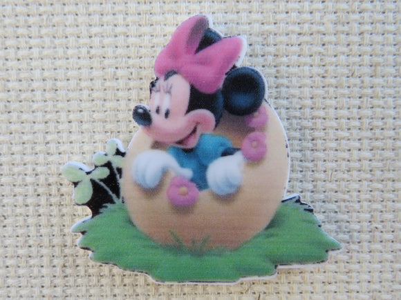 First view of Minnie Mousse with and Easter Egg Needle Minder.