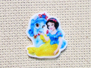 First view of the Snow White and Her Pony Sweetie Needle Minder
