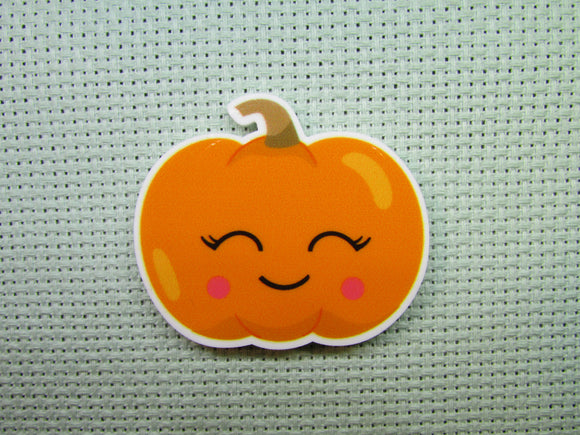 First view of the Smiling Pumpkin Needle Minder
