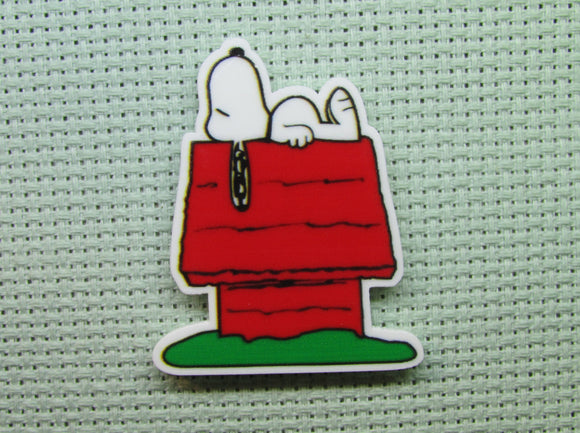 First view of the Sleeping Snoopy on the Top of his Doghouse Needle Minder