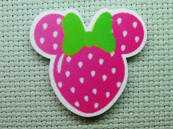 First view of the Strawberry Mouse Head Needle Minder