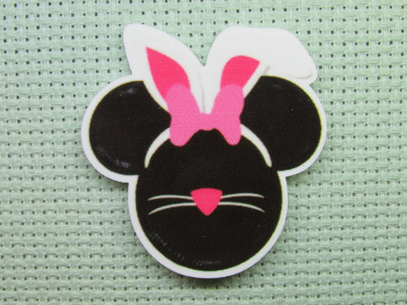 First view of the Bunny Mouse Head Needle Minder