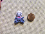 Second view of the Ursula Needle Minder
