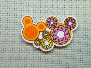 First view of the Donut and Waffle Mouse Head Treats Needle Minder