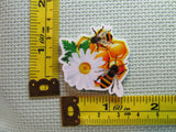 Third view of the White Daisy and Bees on Honeycomb Needle Minder