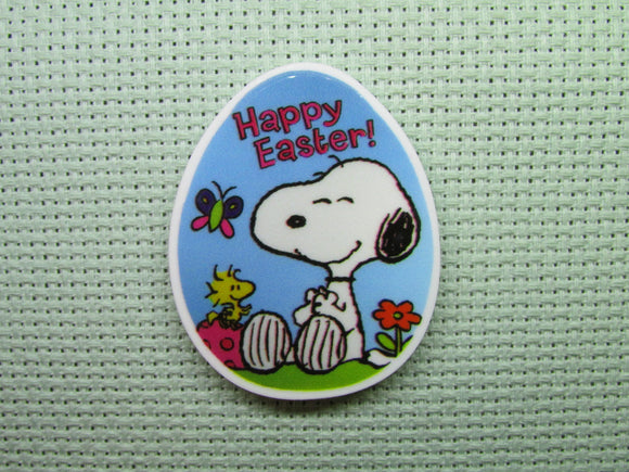 First view of the Happy Easter Egg Shaped Snoopy Needle Minder