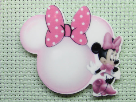 First view of the Minnie Mouse Leaning up Against a Pretty Pink Mouse Head Needle Minder