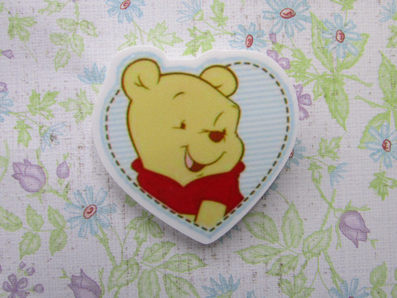 First view of the Pooh Bear in a Heart Needle Minder