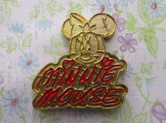 First view of the Minnie Mouse Gold Colored Needle Minder