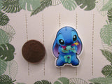 Second view of the Small Stitch Hugging Scrump Needle Minder