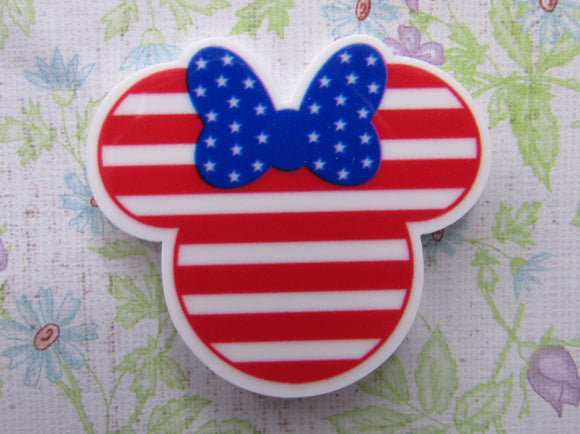 First view of the Patriotic Minnie Mouse Head Needle Minder