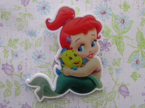 First view of the Toddler Ariel and Flounder Needle Minder