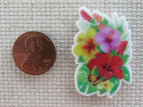 Second view of Hawaiian Flowers Needle Minder.