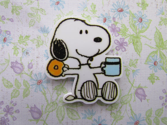 First view of the Coffee and Donut Snoopy Needle Minder